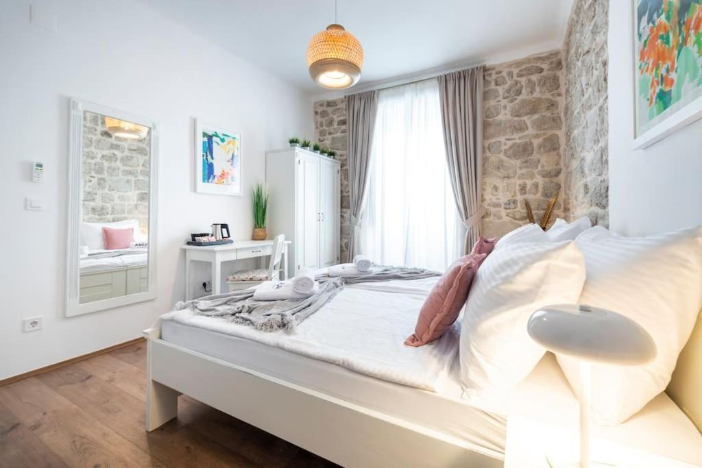 Flora-Heartbeat Old City Three Bedrooms Apartment Dubrovnik Dış mekan fotoğraf
